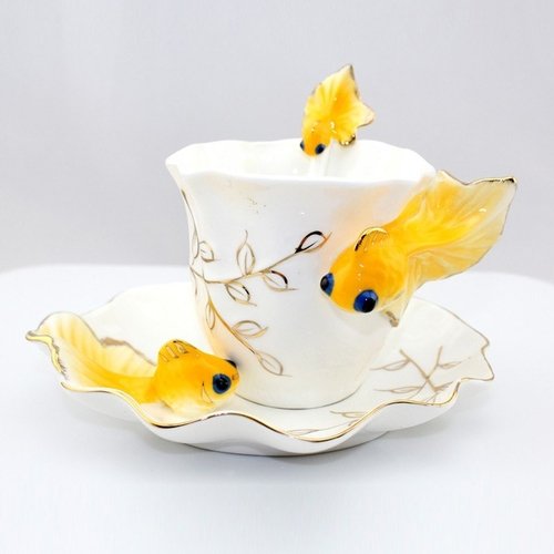 Goldfish Enamel Ceramic Coffee Mug - Image 3